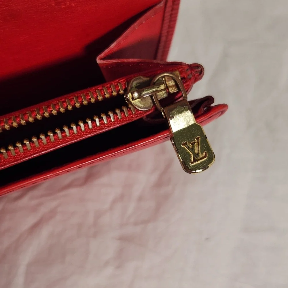 Louis Vuitton Epi Porte Feuille Sarah Leather Long Bifold Wallet Red Authentic